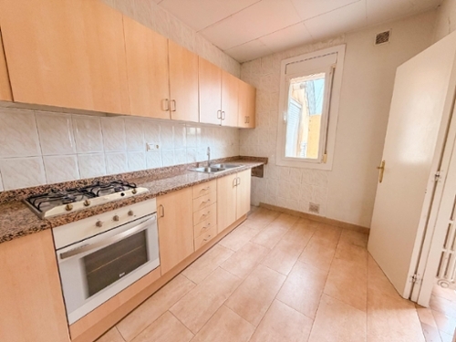 Figueres Alt Empordà pareado foto 6372683