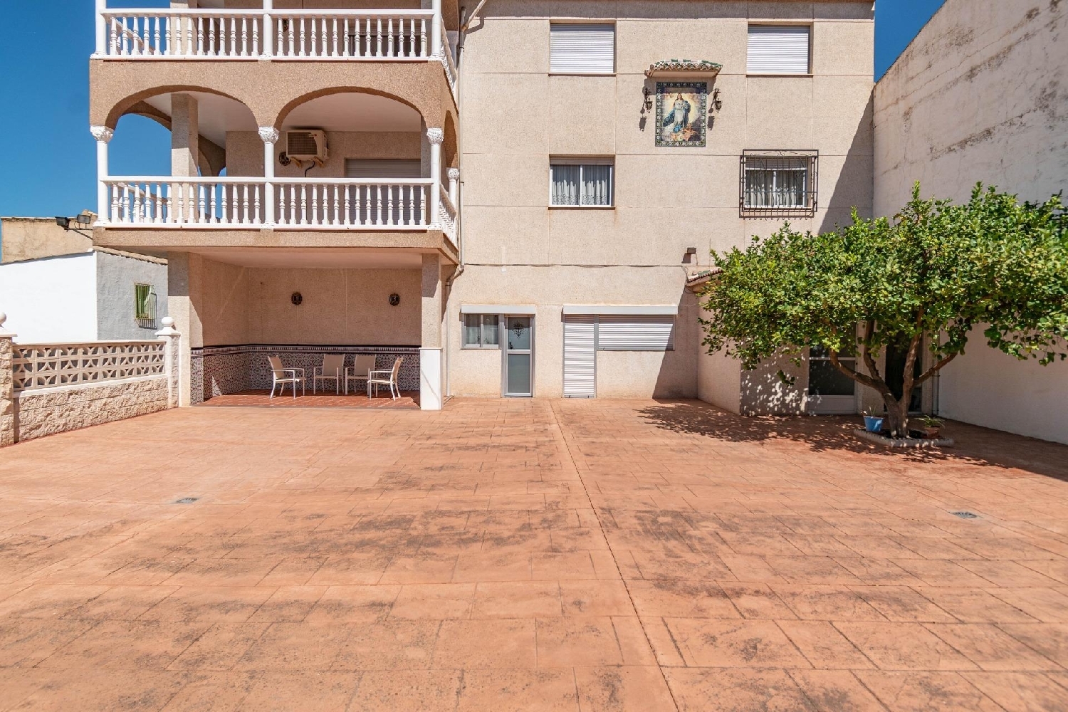  te koop twee-onder-een-kapwoning Jun Vega De Granada 5