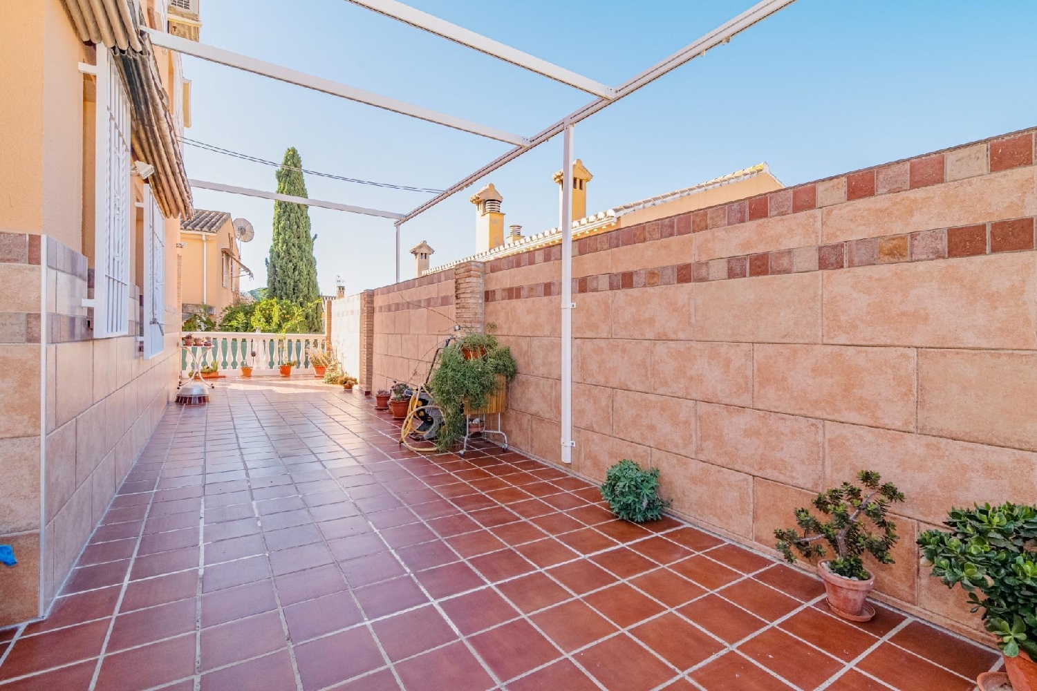  te koop twee-onder-een-kapwoning Jun Vega De Granada 4