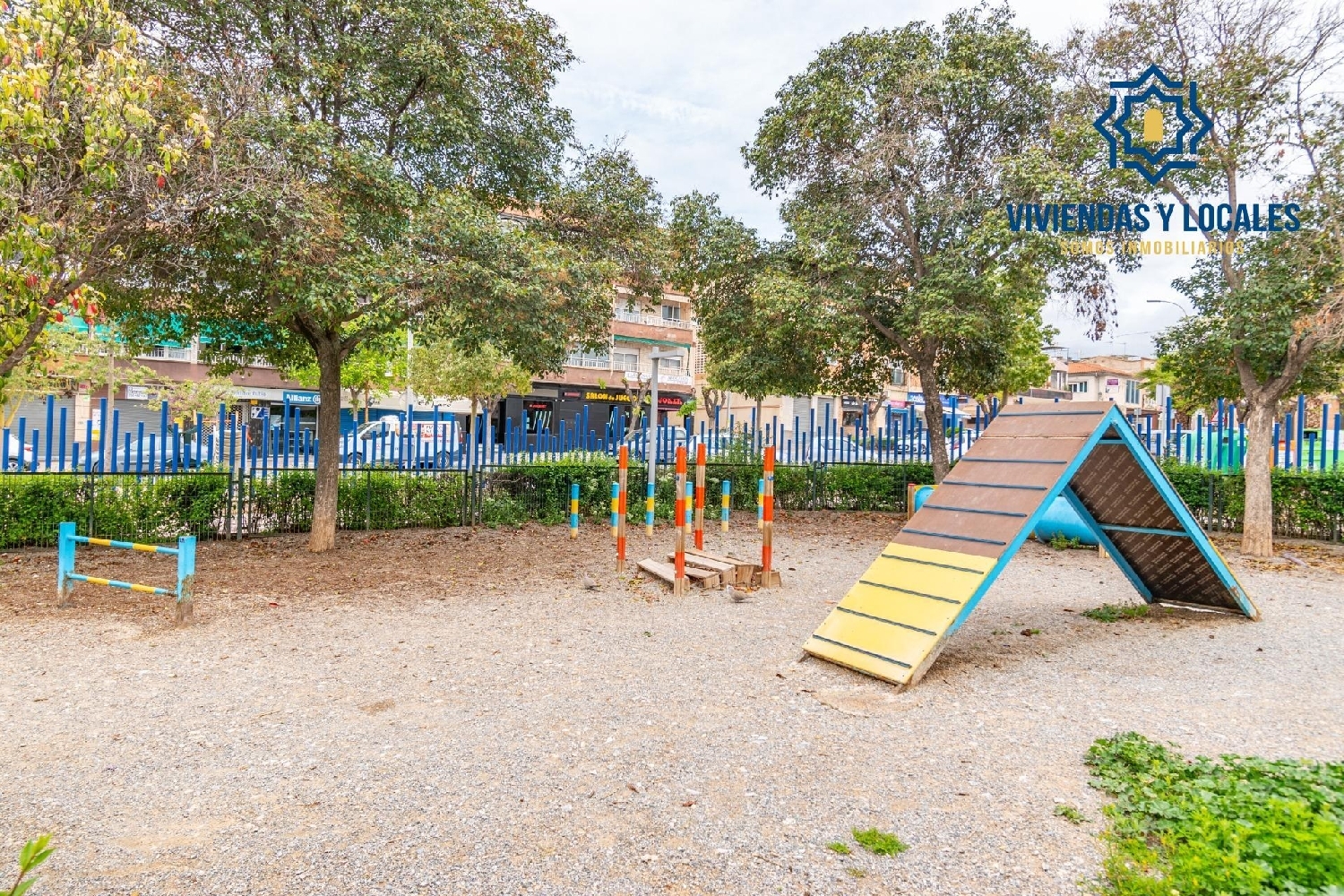  for sale shop Albolote Vega De Granada 2