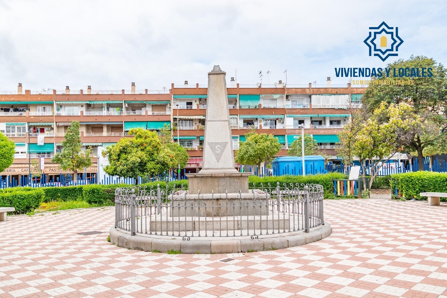  for sale shop Albolote Vega De Granada 1