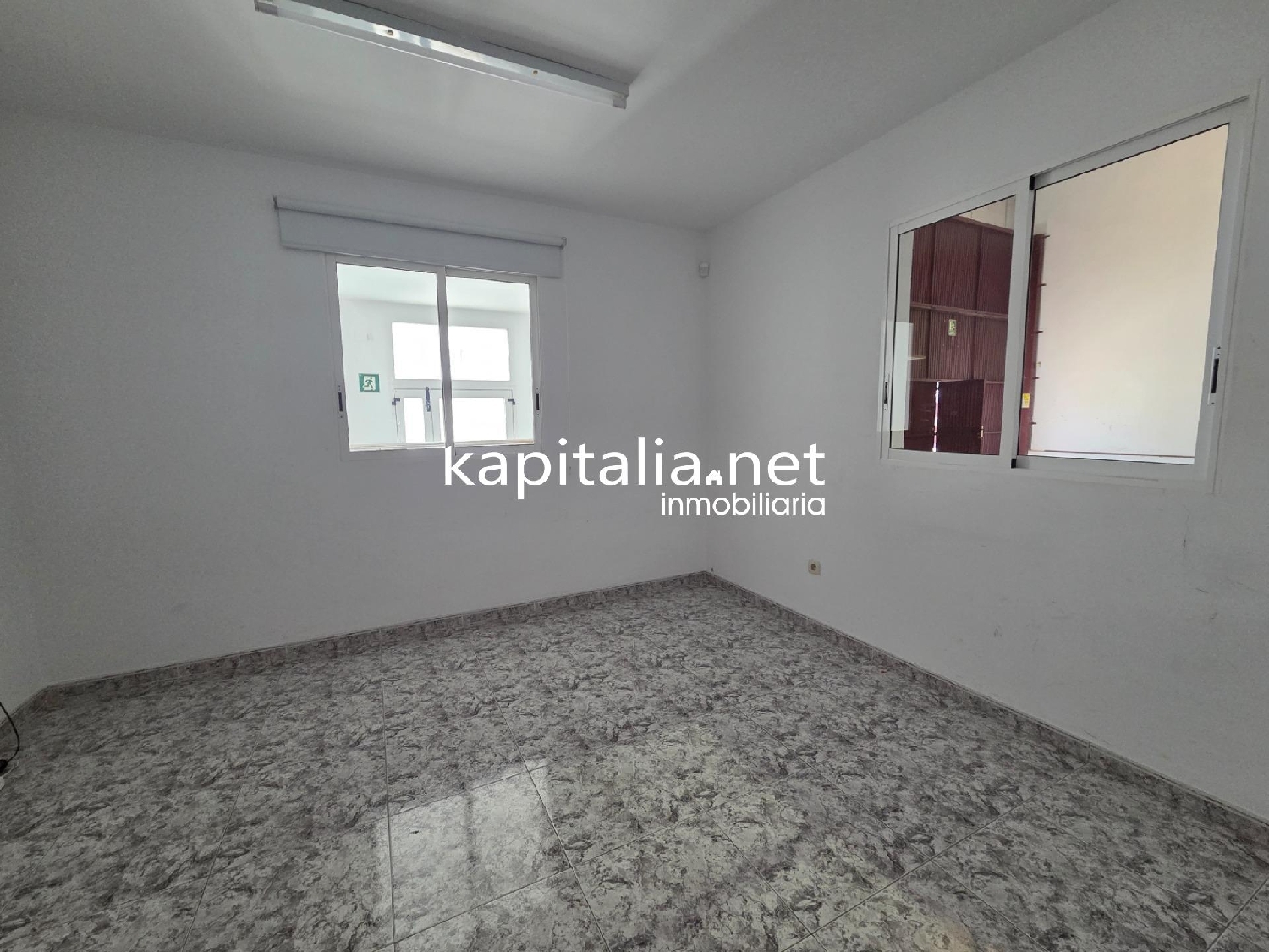 for sale shop Ontinyent Vall D'albaida 8