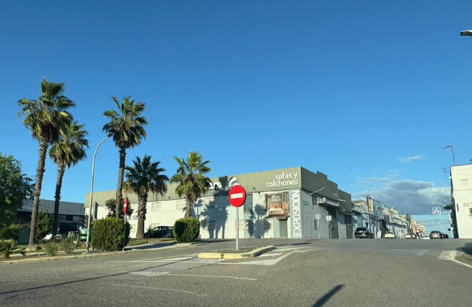  till salu butik Pilas Aljarafe 2