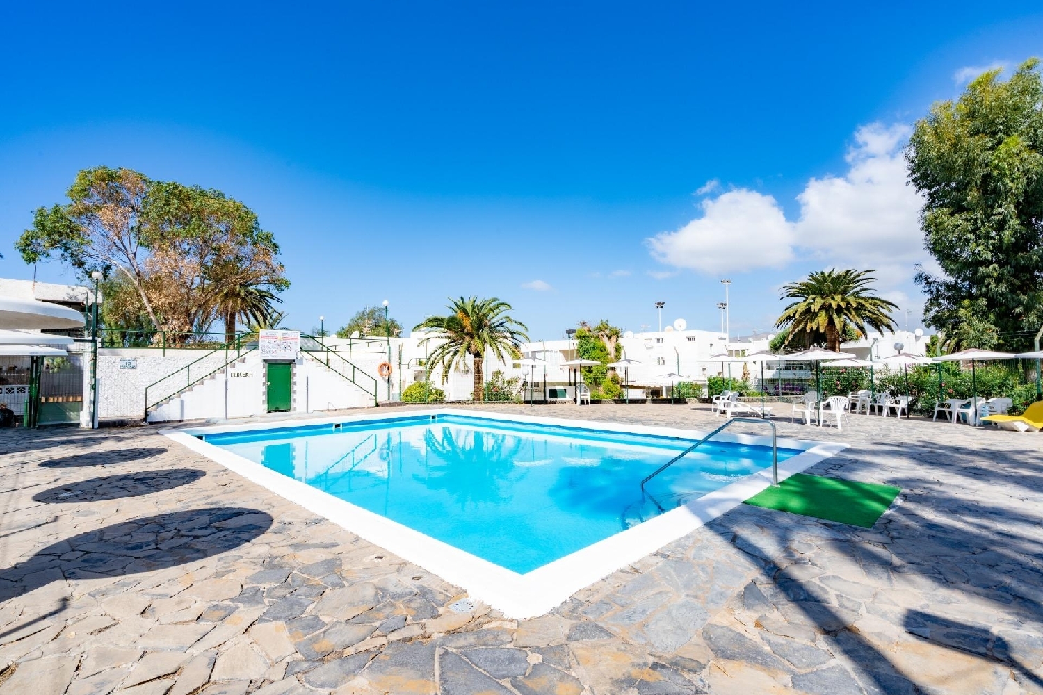  for sale studio apartment Maroñas Noya 7