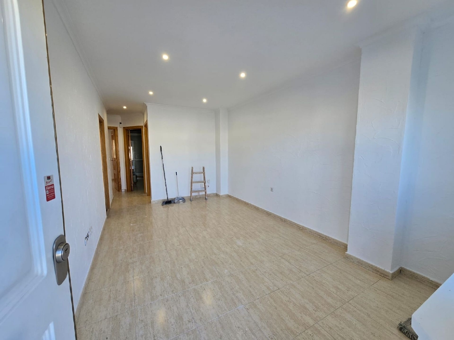 till salu radhus Salinas Alt Vinalopó 24