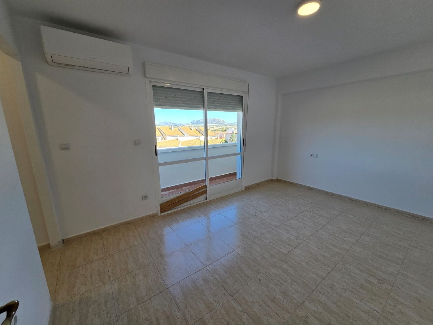 till salu radhus Salinas Alt Vinalopó 12