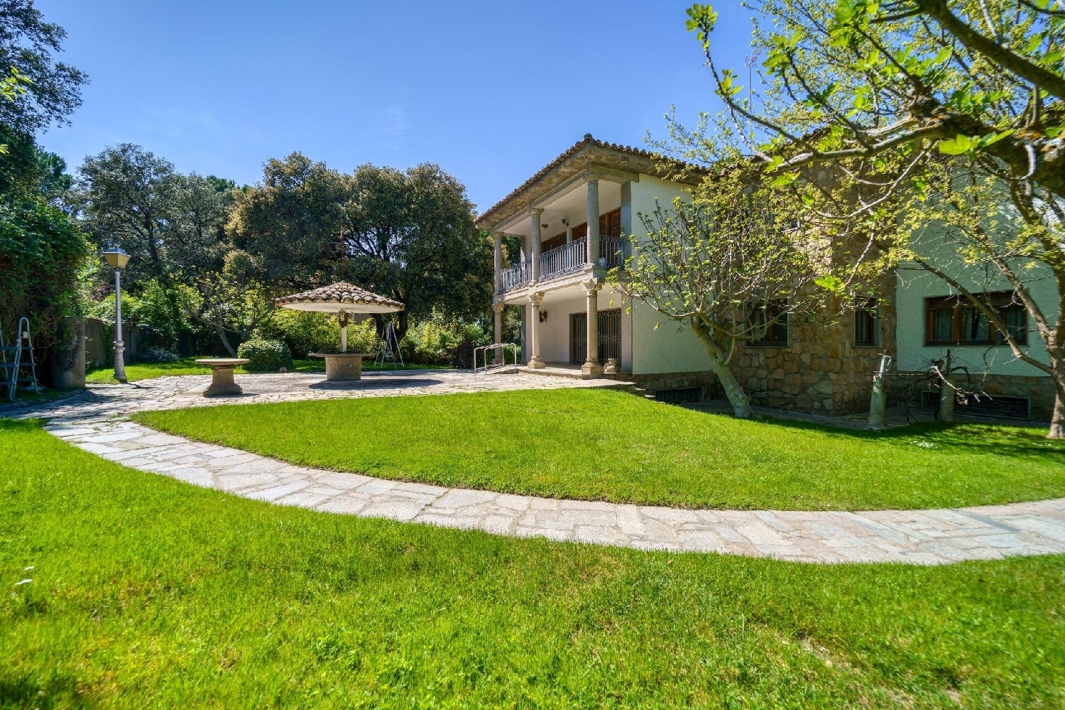  till salu villa Pozuelo De Alarcon Cuenca Del Guadarrama 1