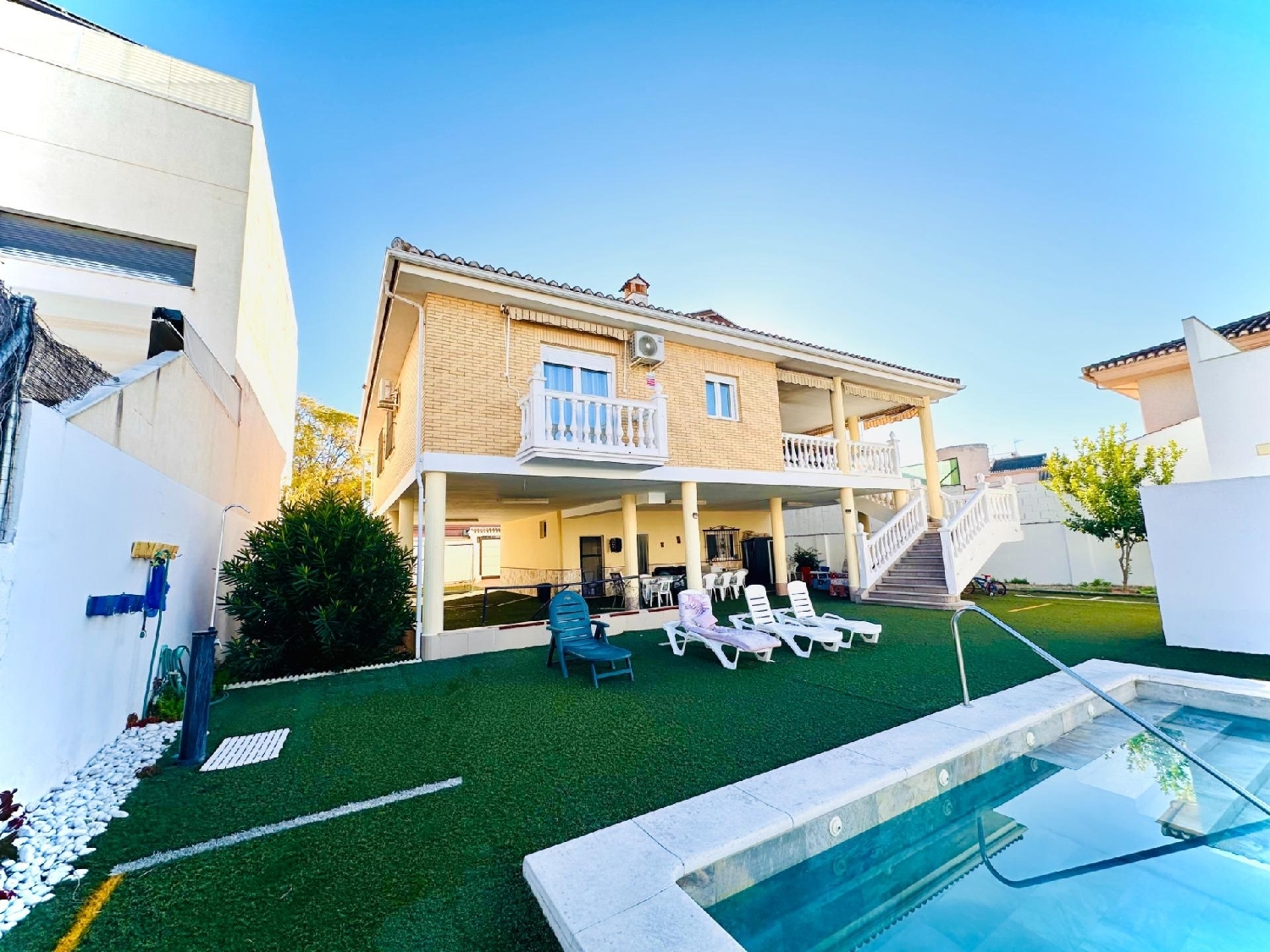  for sale villa Santa Fe Vega De Granada 6