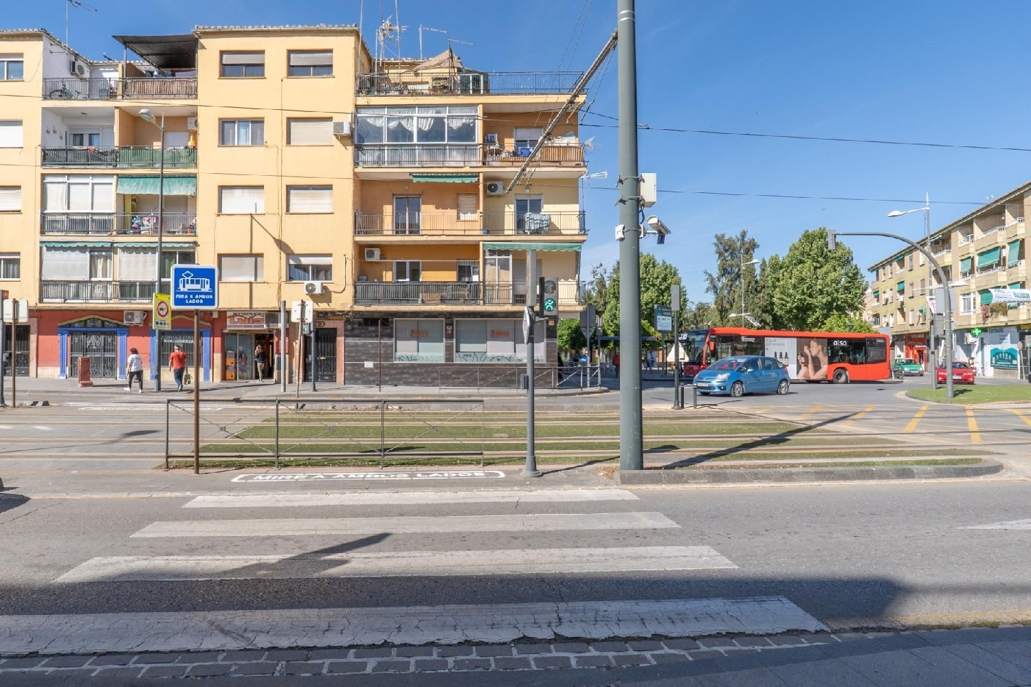 till salu lägenhet Barrio De Granada Alacantí 2