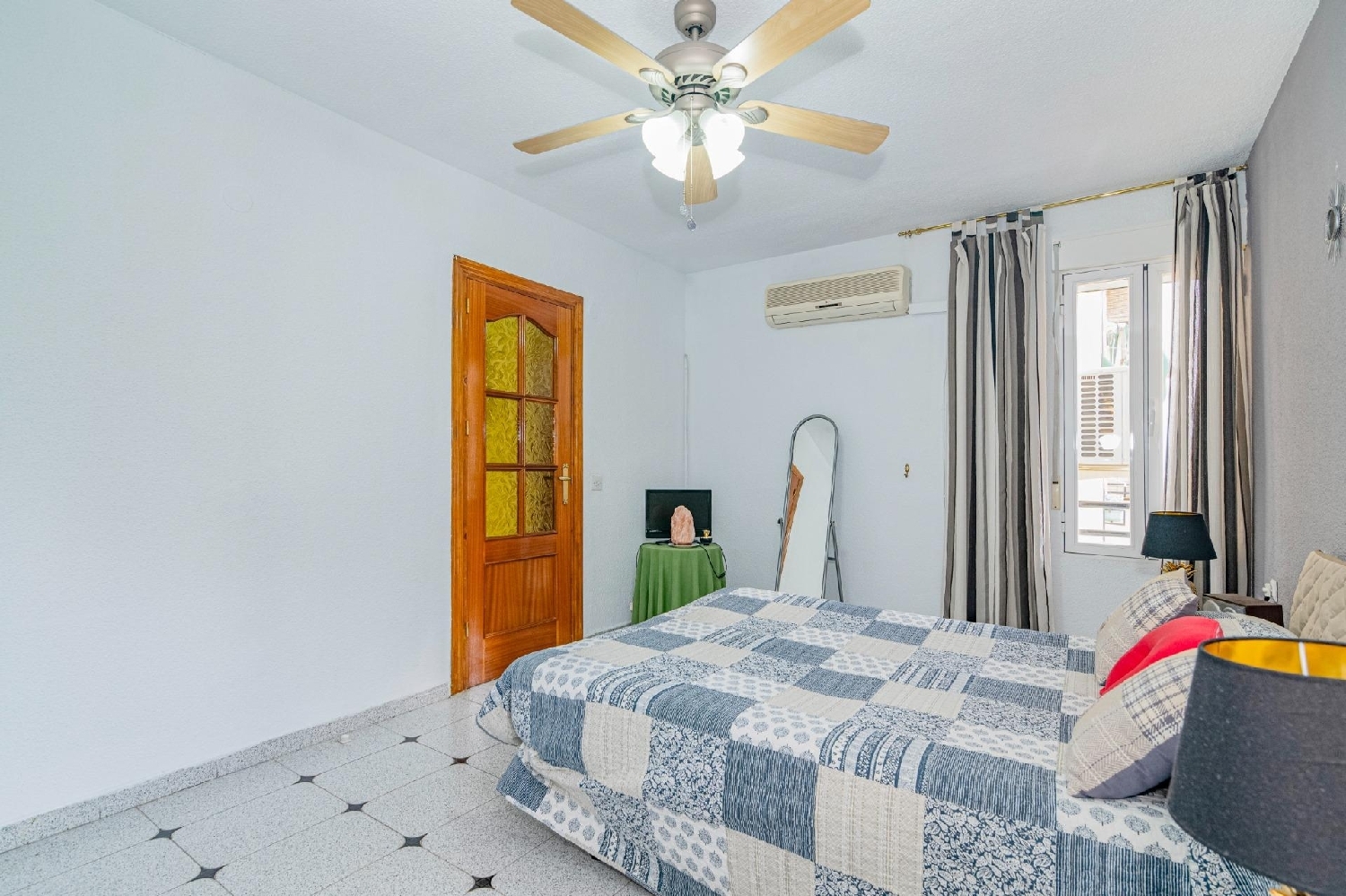  till salu lägenhet Barrio De Granada Alacantí 8