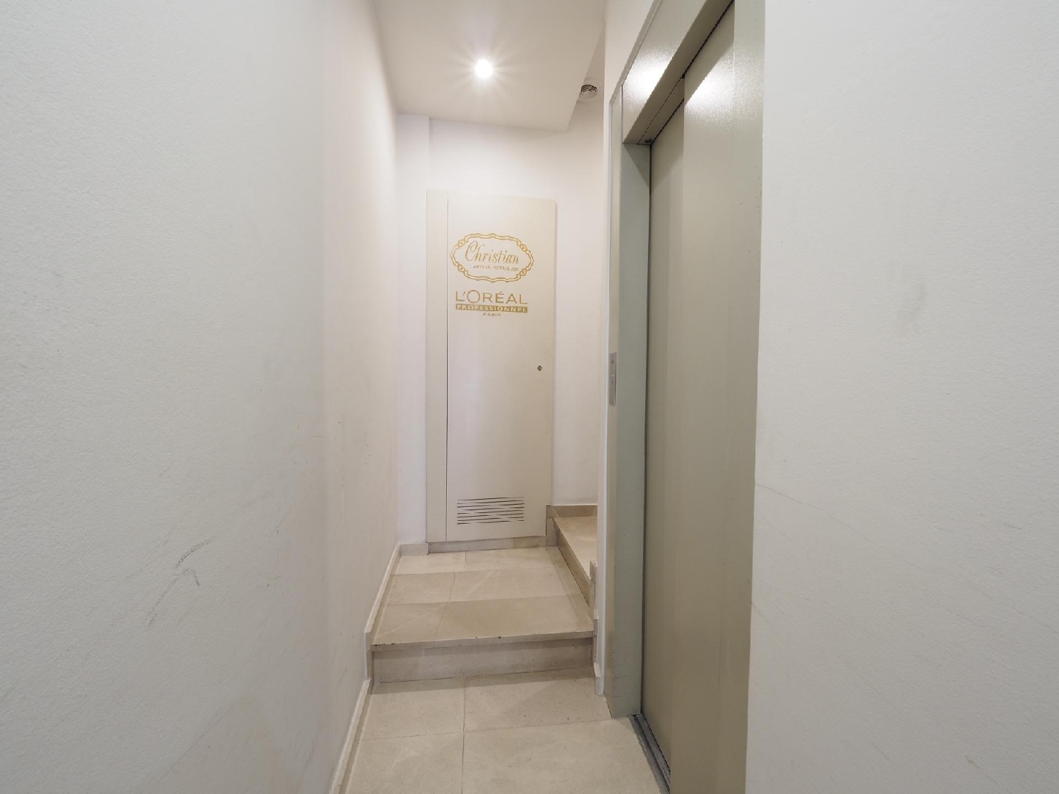 te koop bedrijfsruimte/ kantoor Figueres Alt Empordà 4