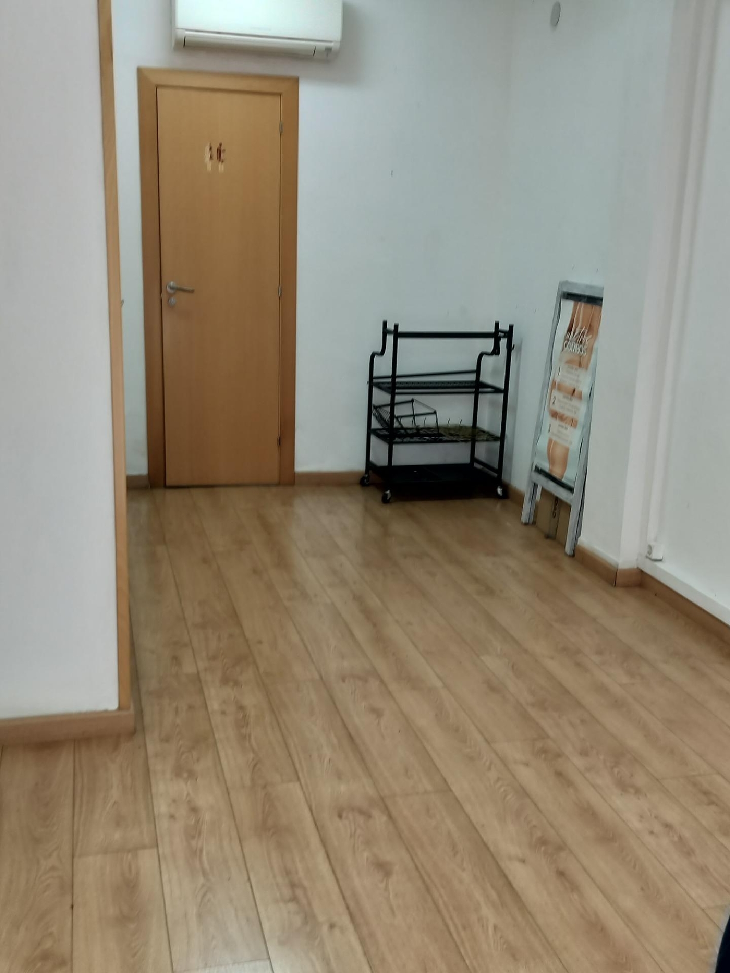 à vendre commerce Viladecans Baix Llobregat 2