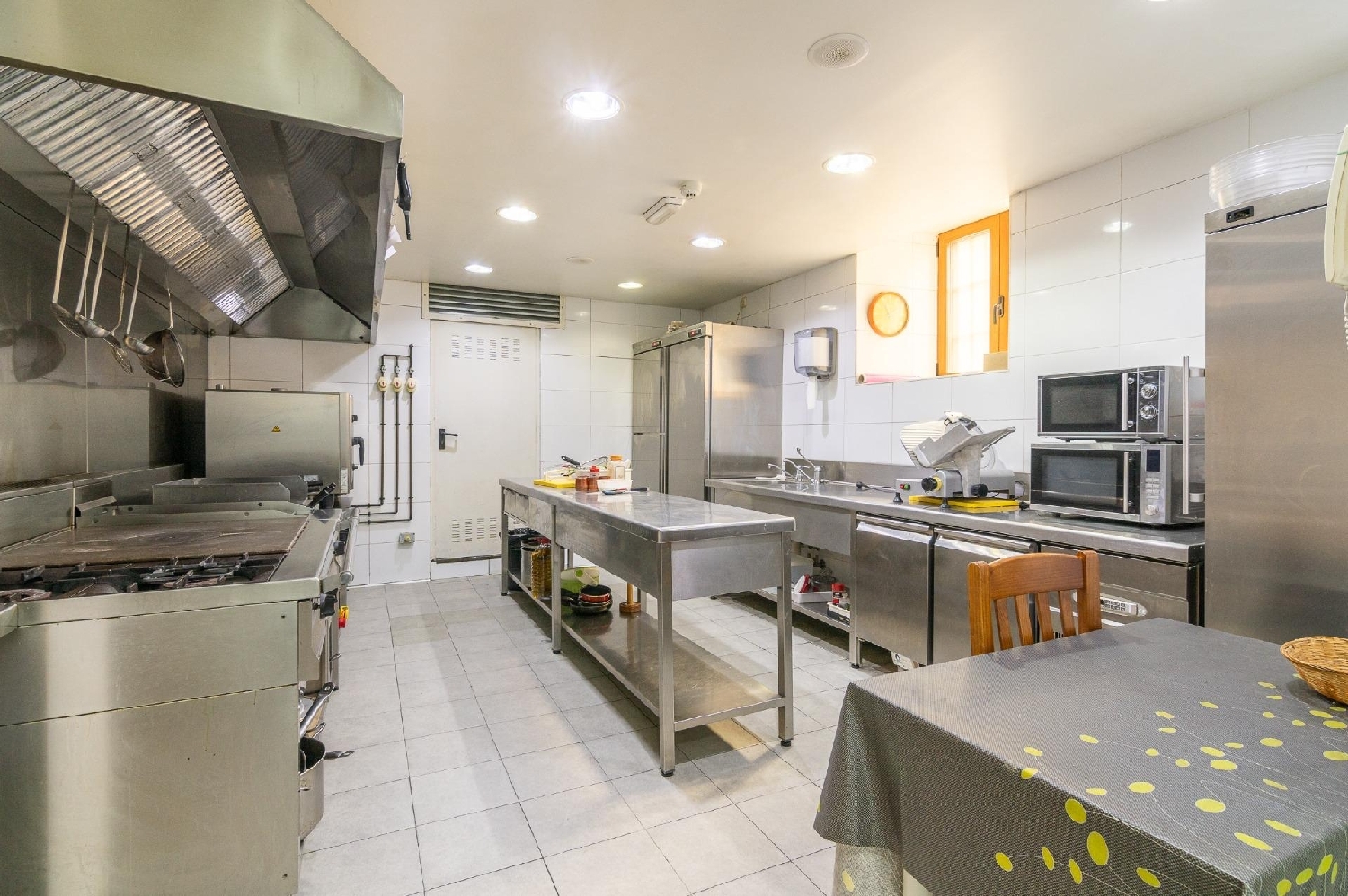 te koop hotel Aribe Pirineo 8