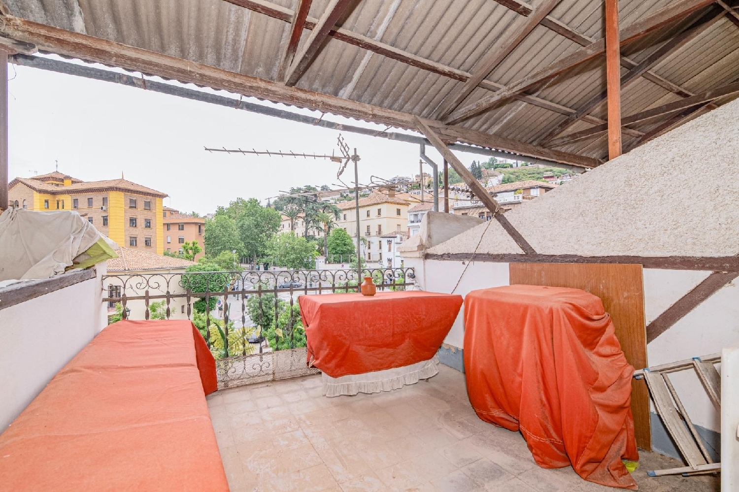  till salu hus Barrio De Granada Alacantí 8