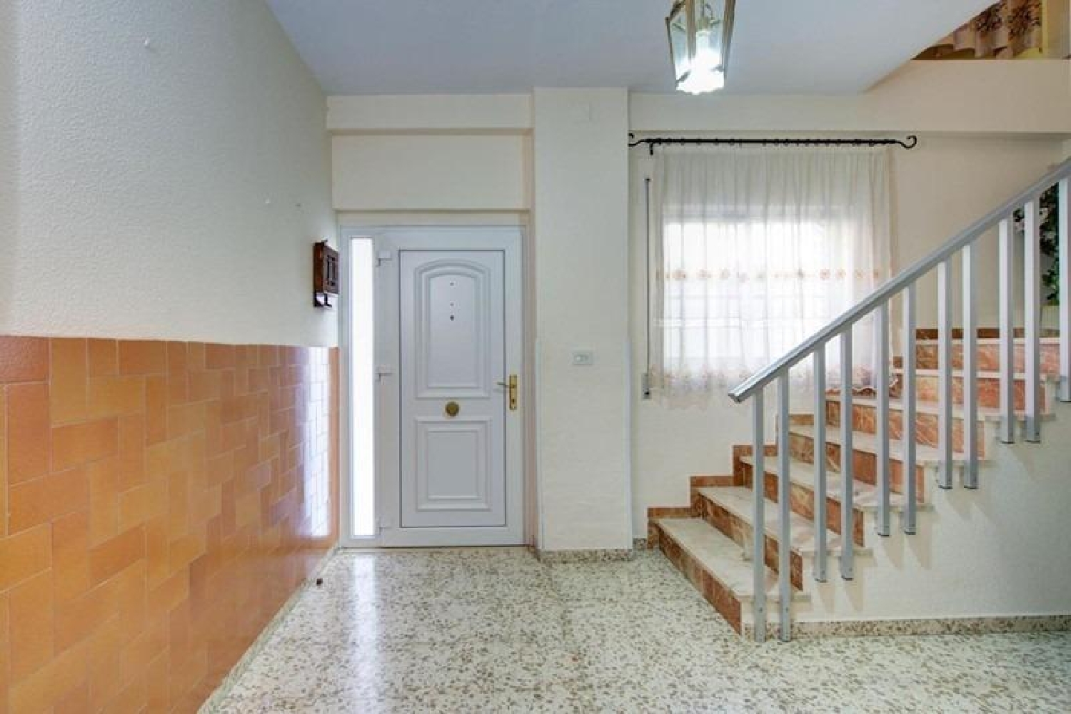 till salu hus Barrio De Granada Alacantí 8