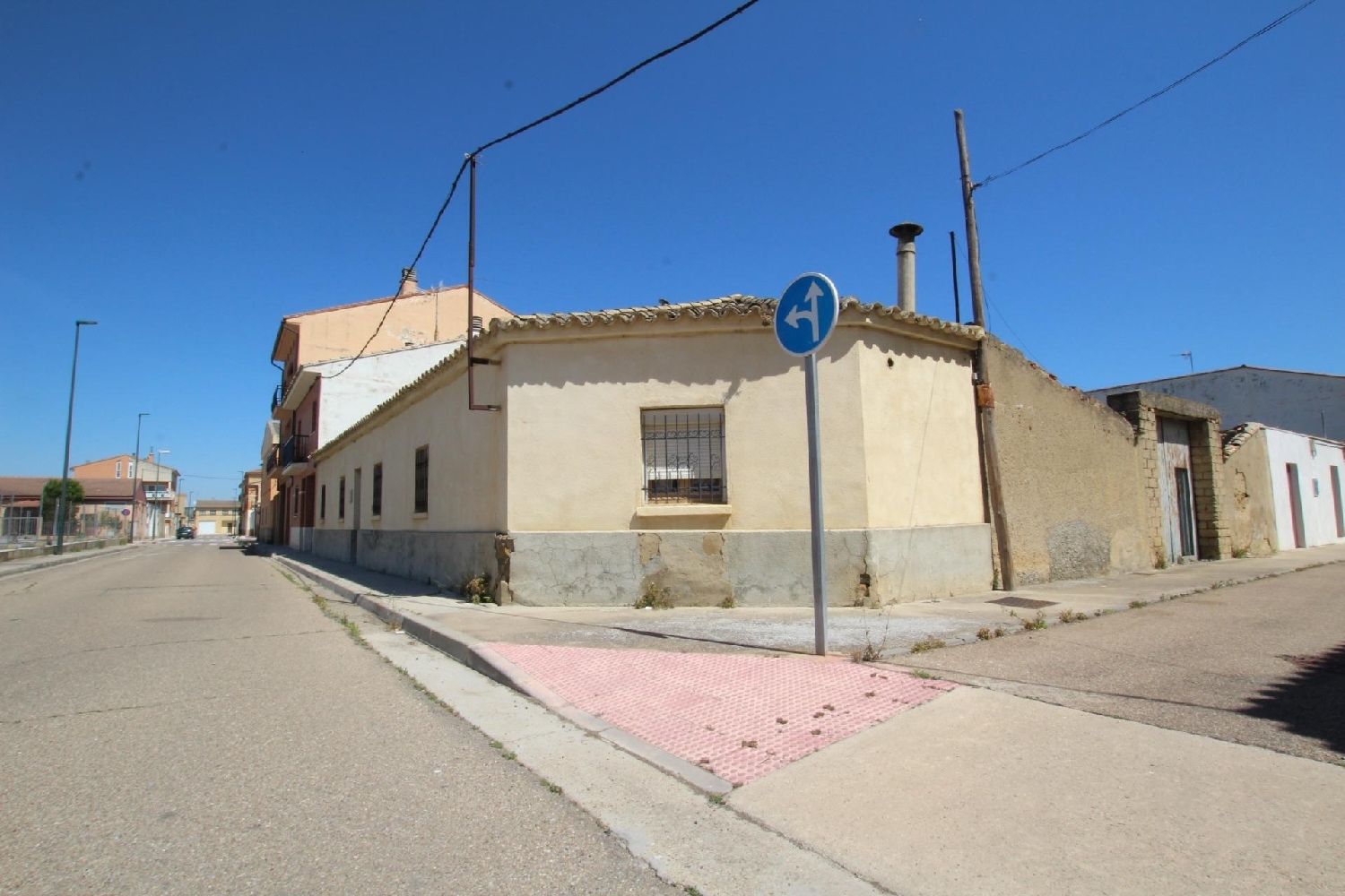  for sale house Ejea De Los Caballeros Cinco Villas 1