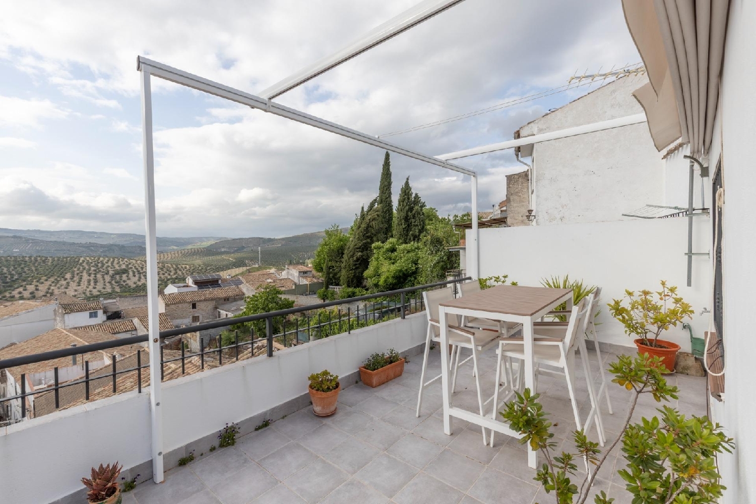 till salu hus Montefrio Loja 3