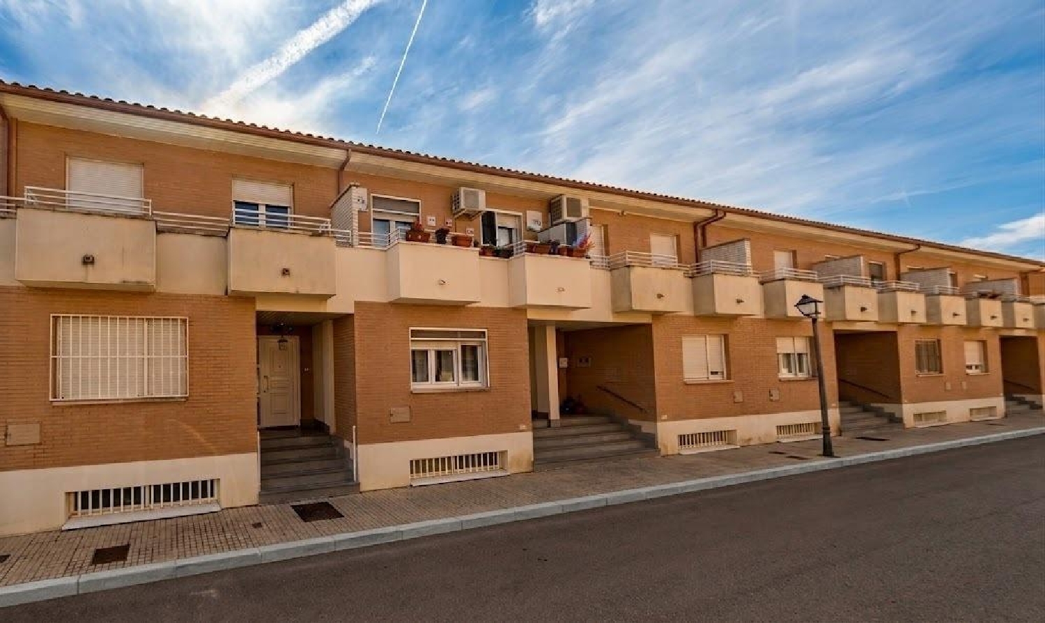  for sale house Rincón De Soto Rioja Baja 1