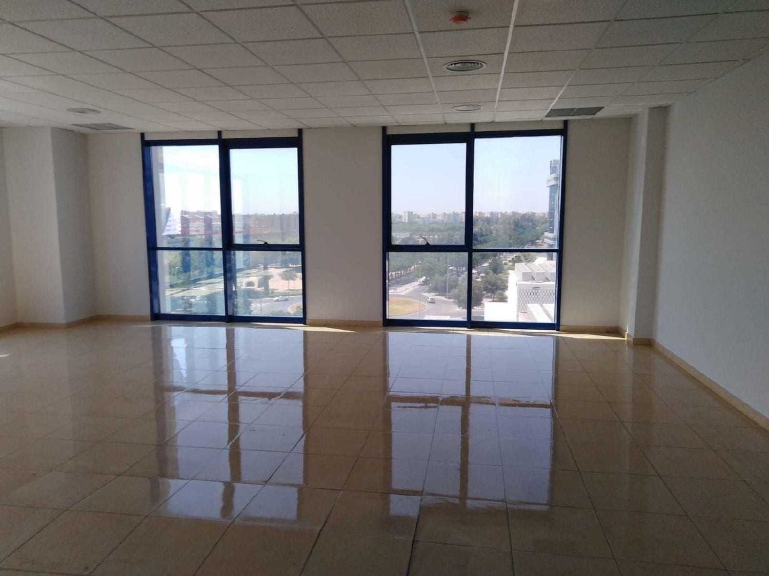 till salu kontor Sevilla La Nueva Sur 4