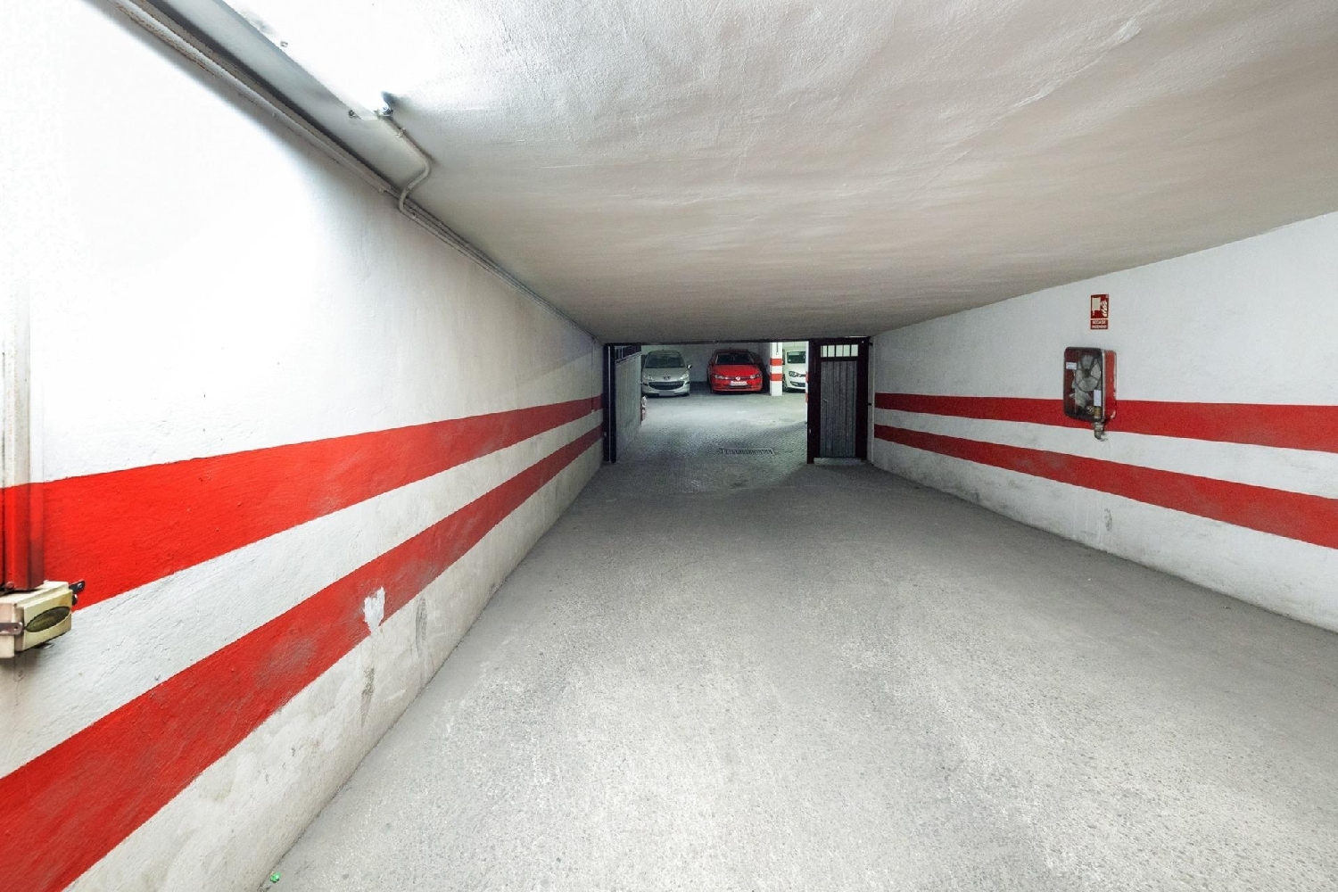  en venta parking Barrio De Granada Alacantí 8