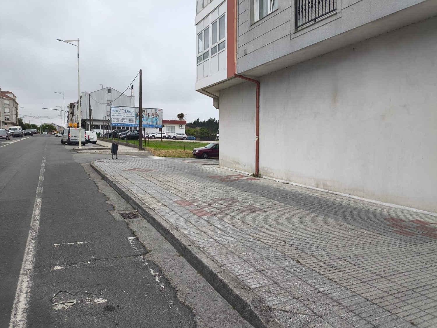  till salu lokal A Laracha Bergantiños 2