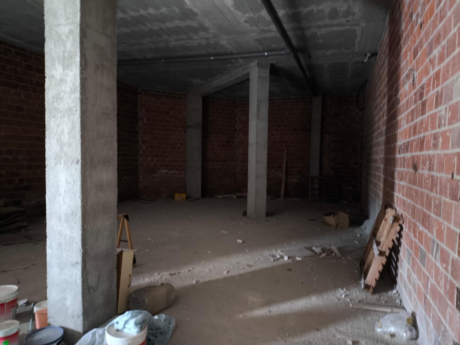 till salu lokal A Laracha Bergantiños 7