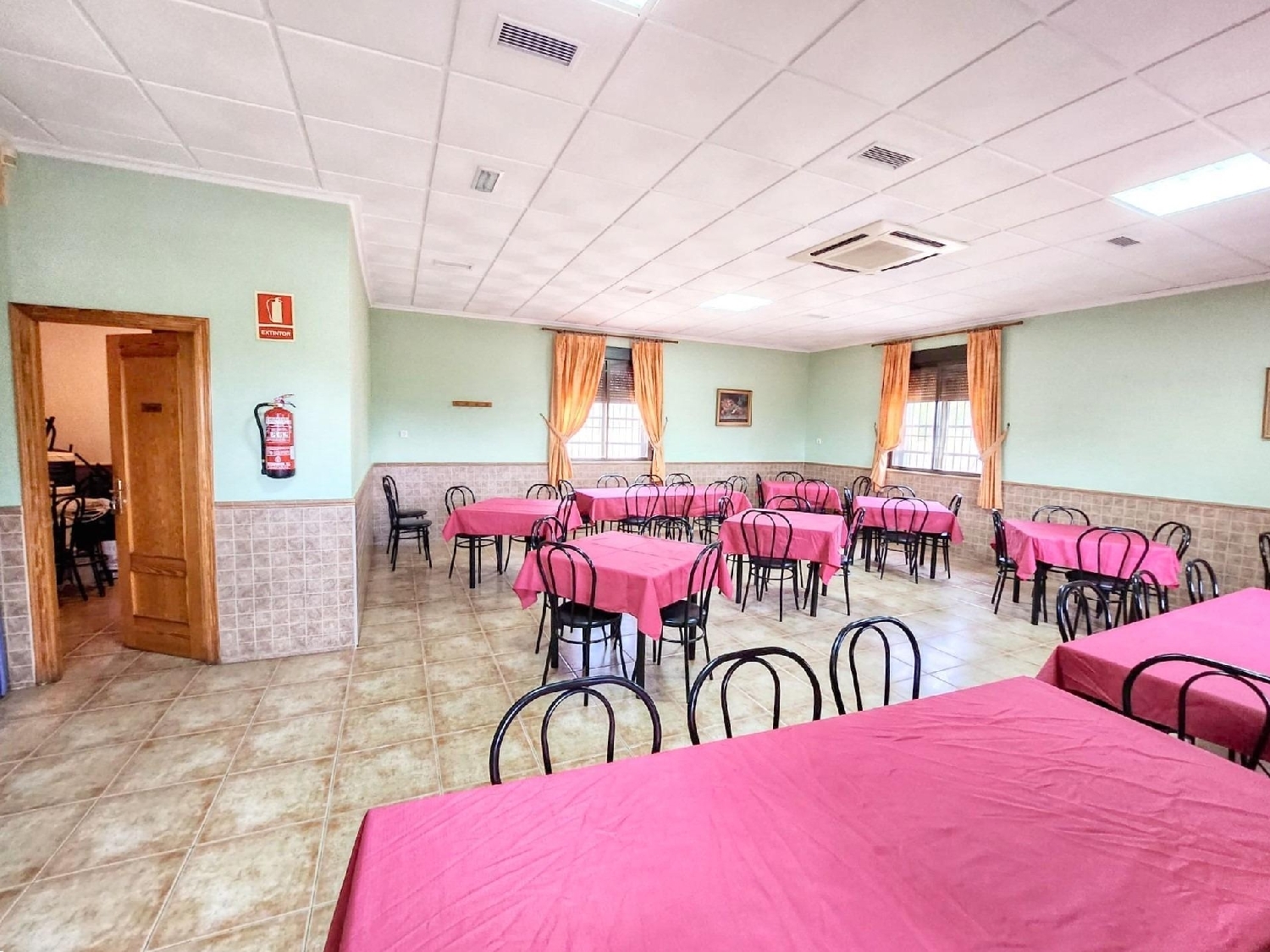  en venta local Abanillas Costa Occidental 8