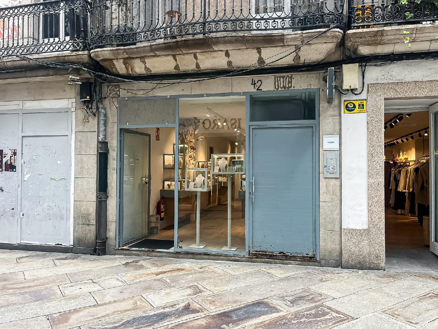 en venta local Agra De Ozán Coruña 2