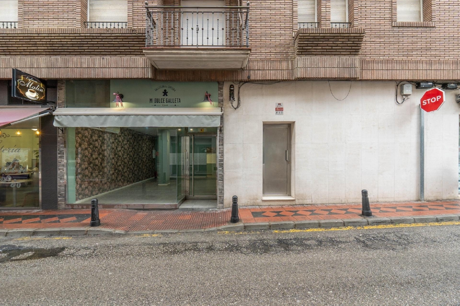  till salu lokal Armilla Vega De Granada 2