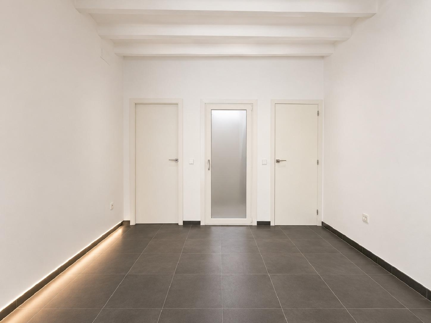  for sale commercial premise Barriada Les Tres Creus Bages 8