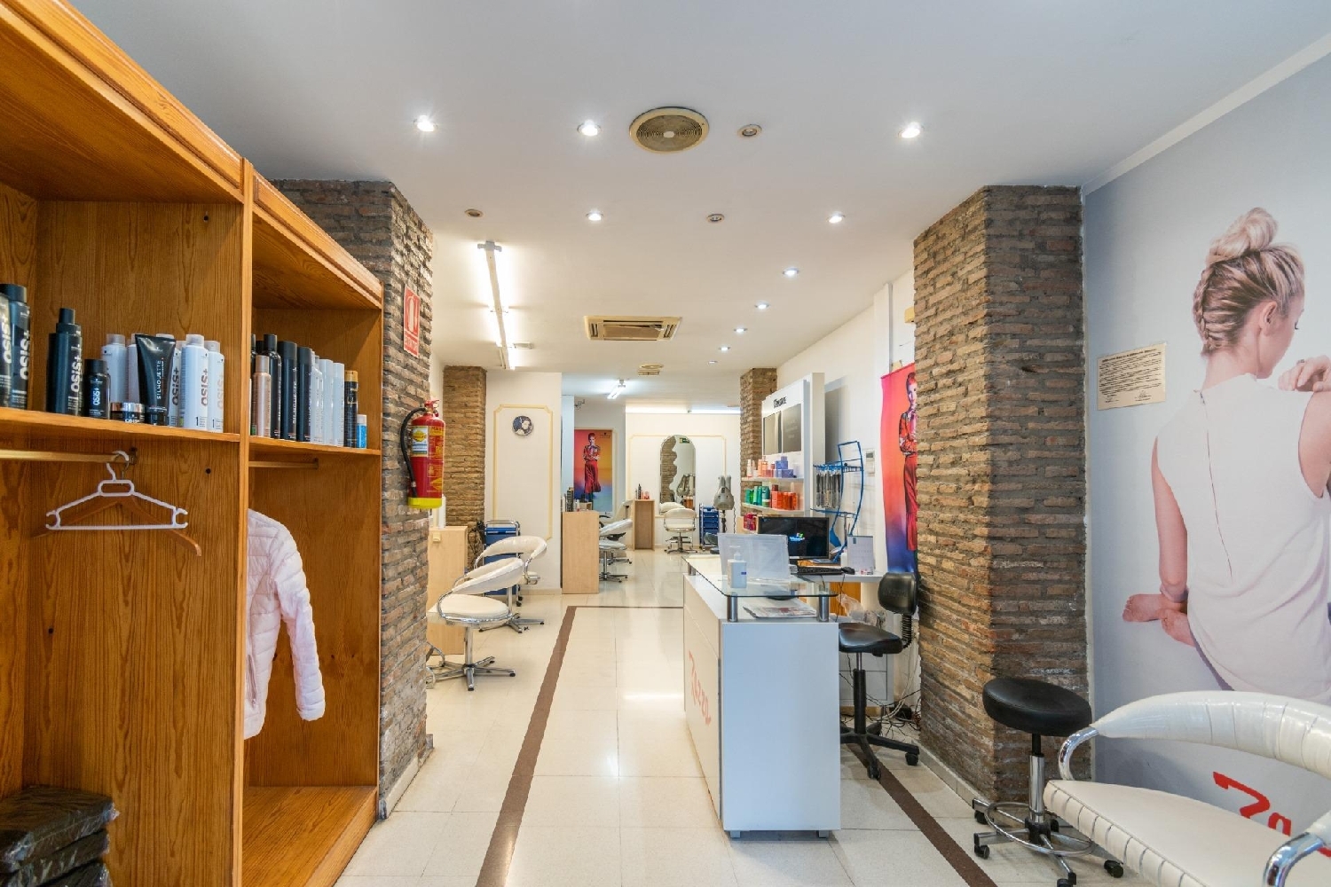  en venta local Barrio De Granada Alacantí 8