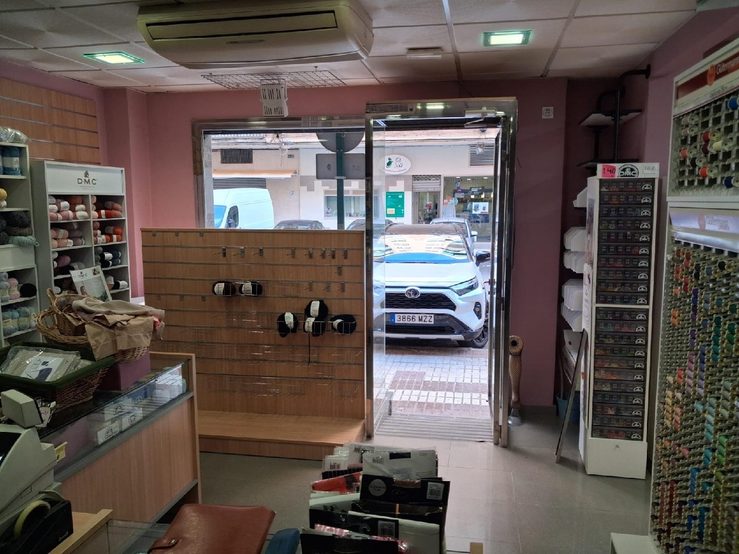  till salu lokal Barrio De Granada Alacantí 3