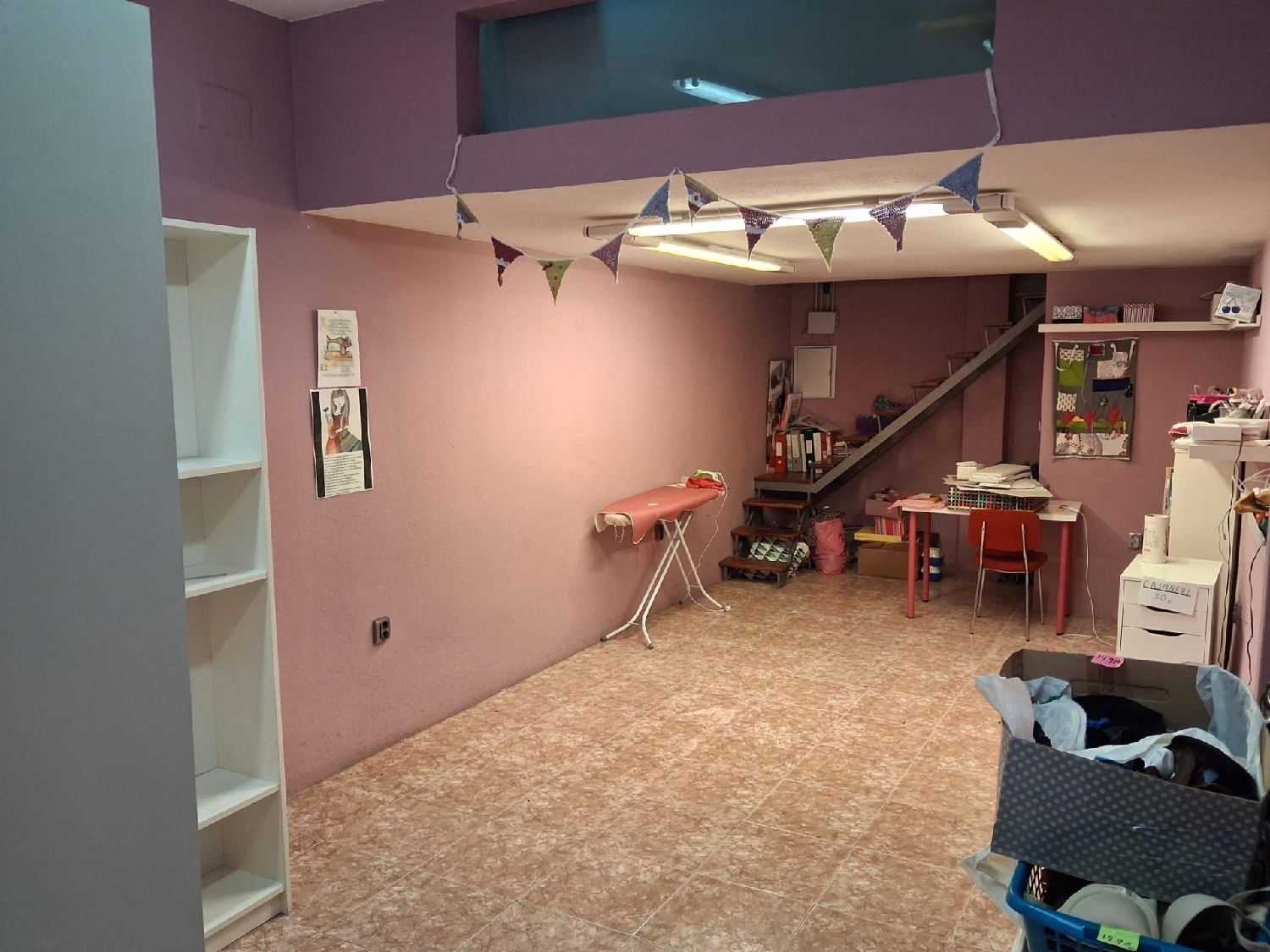  till salu lokal Barrio De Granada Alacantí 6