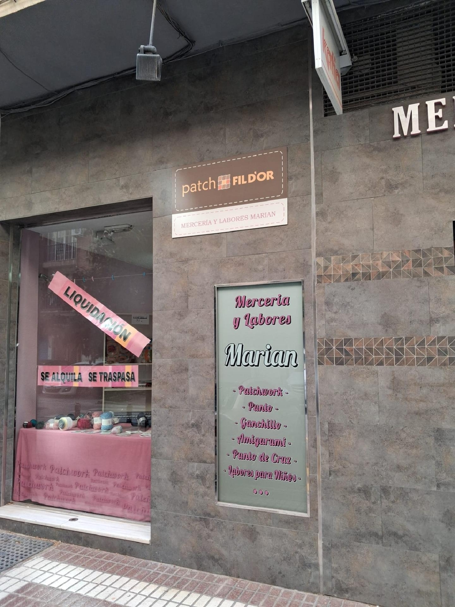  till salu lokal Barrio De Granada Alacantí 5