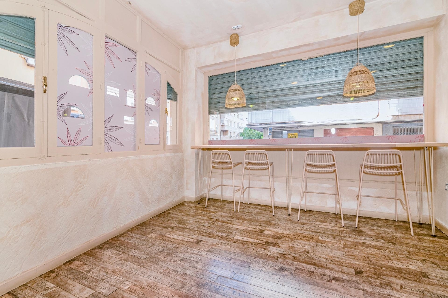  en venta local Barrio De Granada Alacantí 6