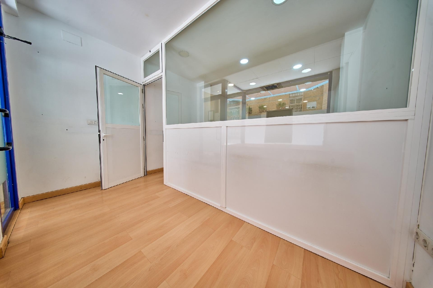  en venta local Barrio De Granada Alacantí 2