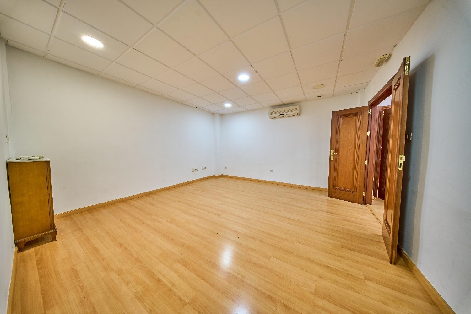  en venta local Barrio De Granada Alacantí 4