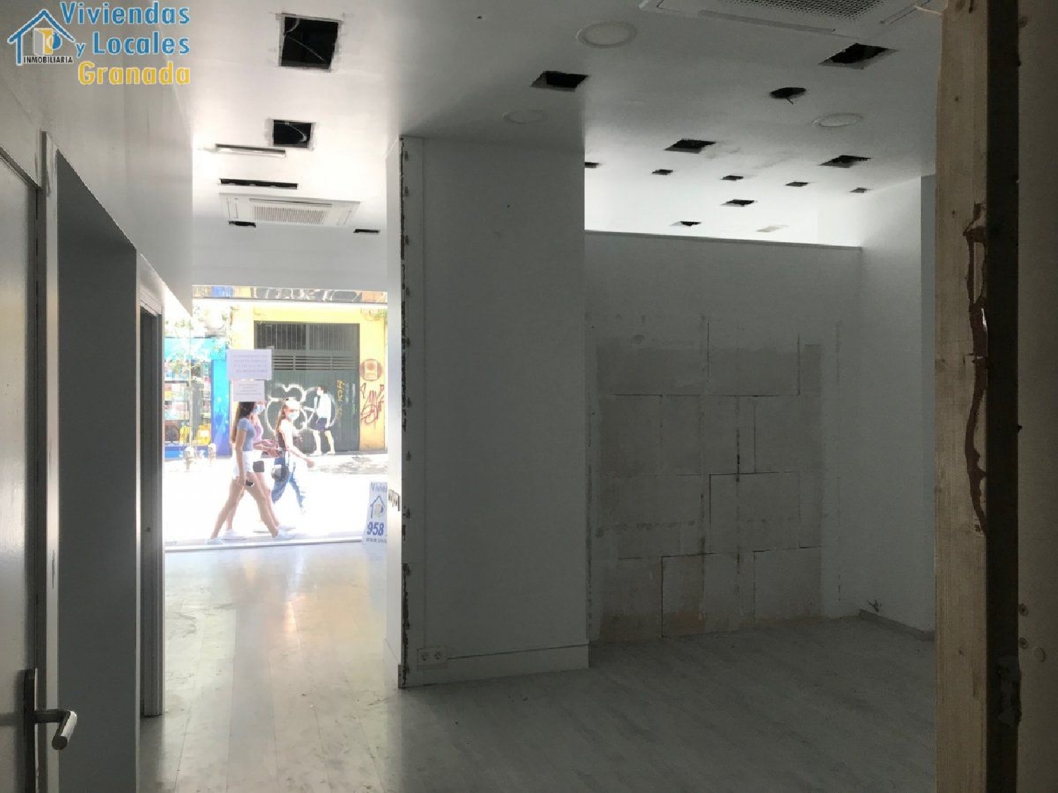  en venta local Barrio De Granada Alacantí 5