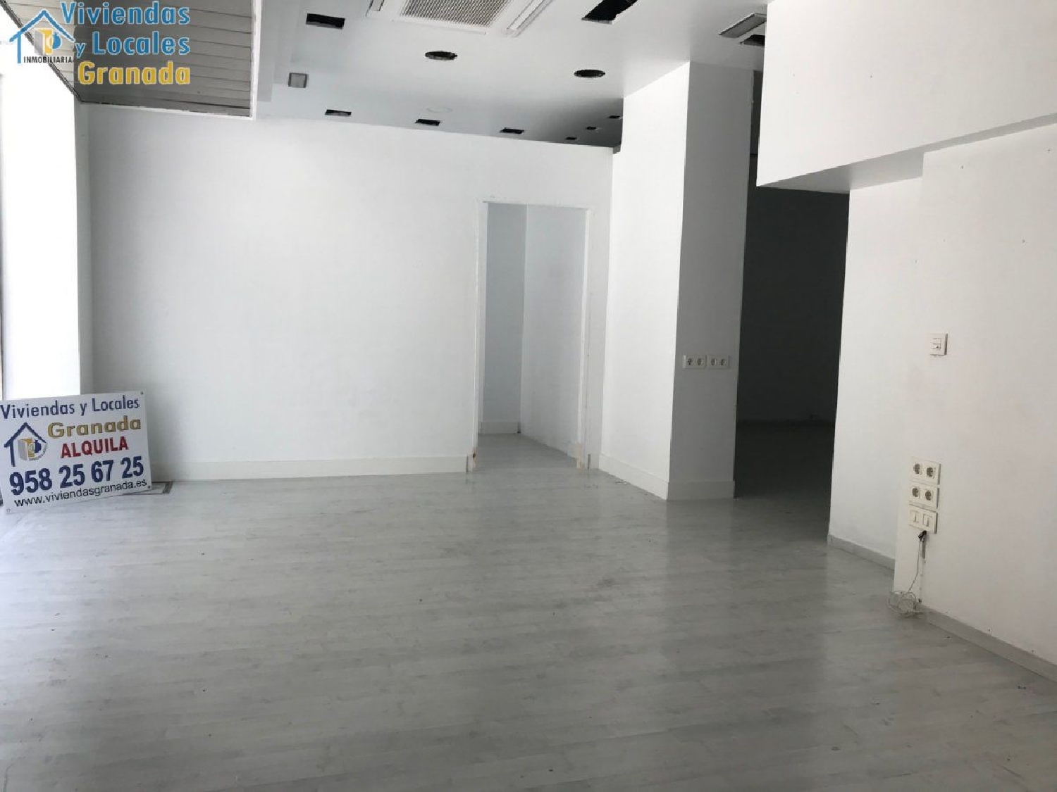  en venta local Barrio De Granada Alacantí 2