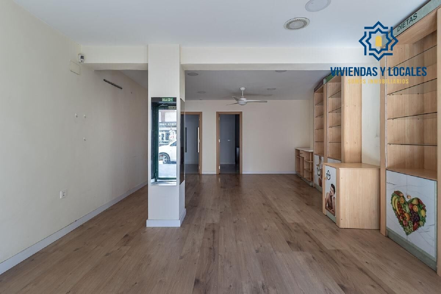  till salu lokal Barrio De Granada Alacantí 4
