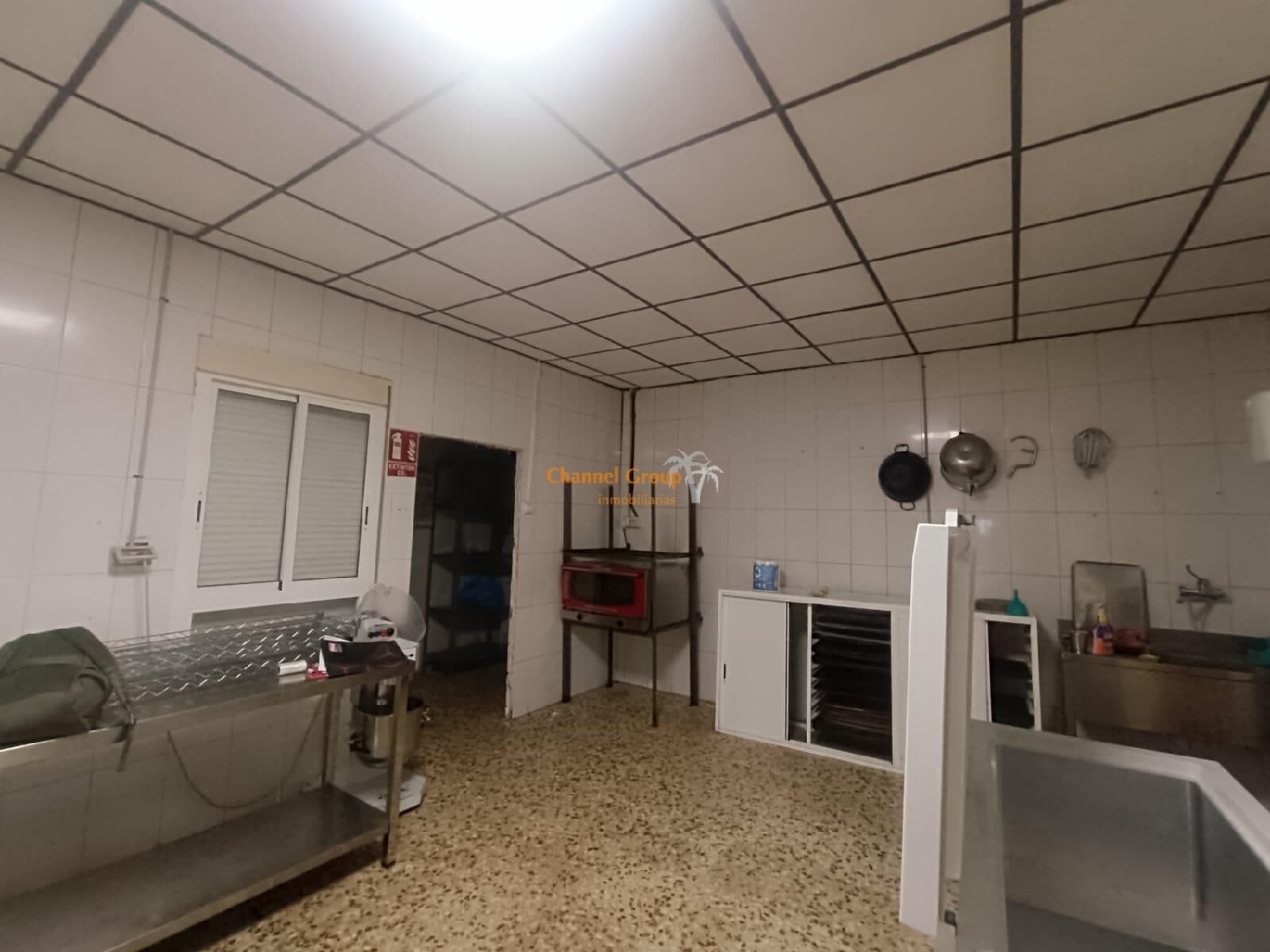  en venta local Cheda Arzúa 4