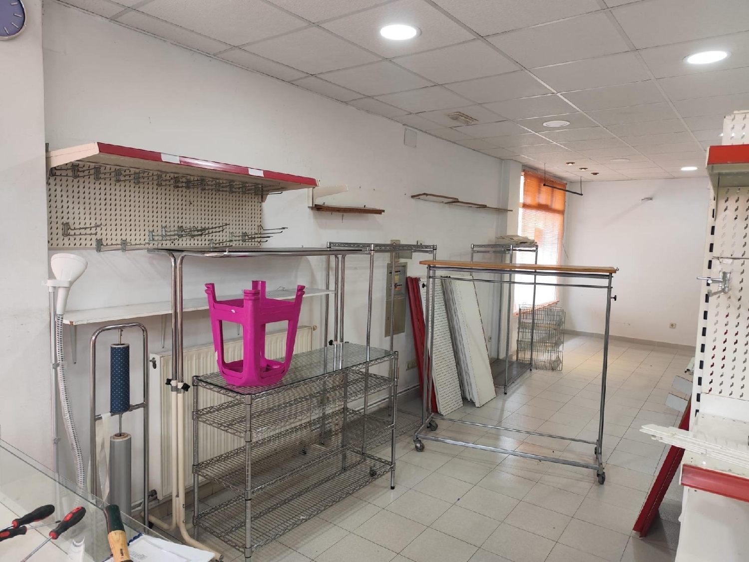  en venta local Coristanco Bergantiños 5