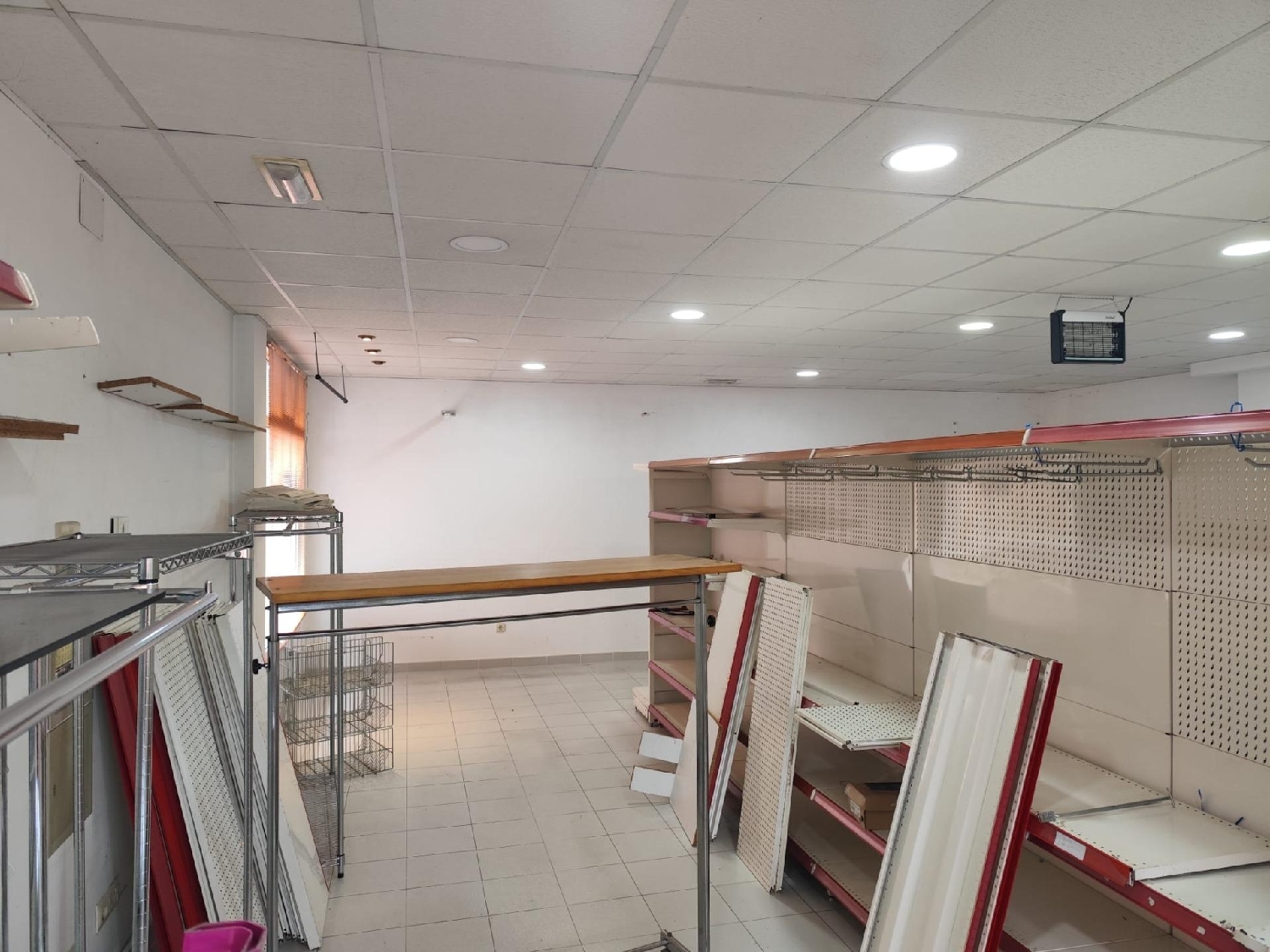  en venta local Coristanco Bergantiños 6