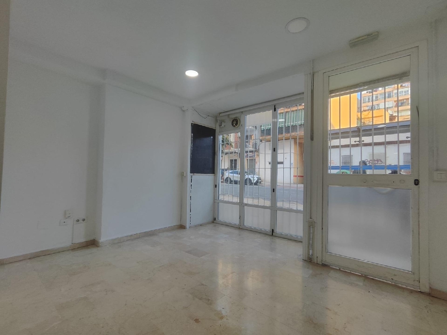  à vendre local commercial Málaga Del Fresno Campiña 2