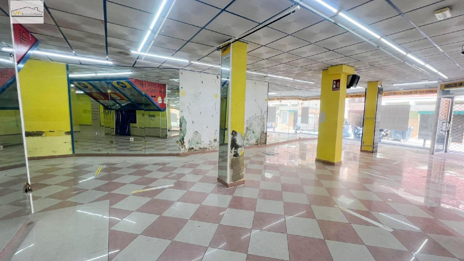  till salu lokal Málaga Del Fresno Campiña 8