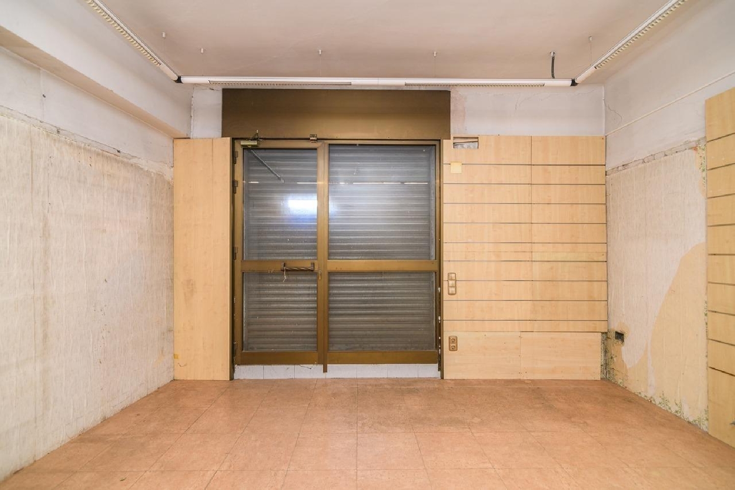  till salu lokal Manresa Bages 2