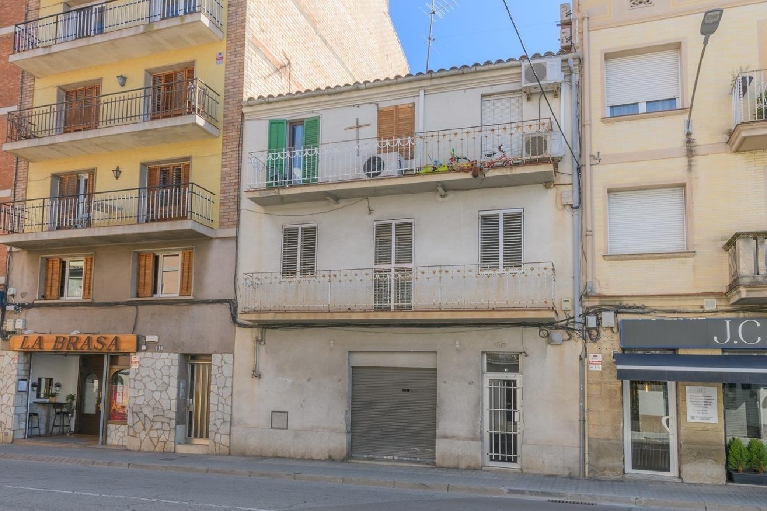  till salu lokal Manresa Bages 1