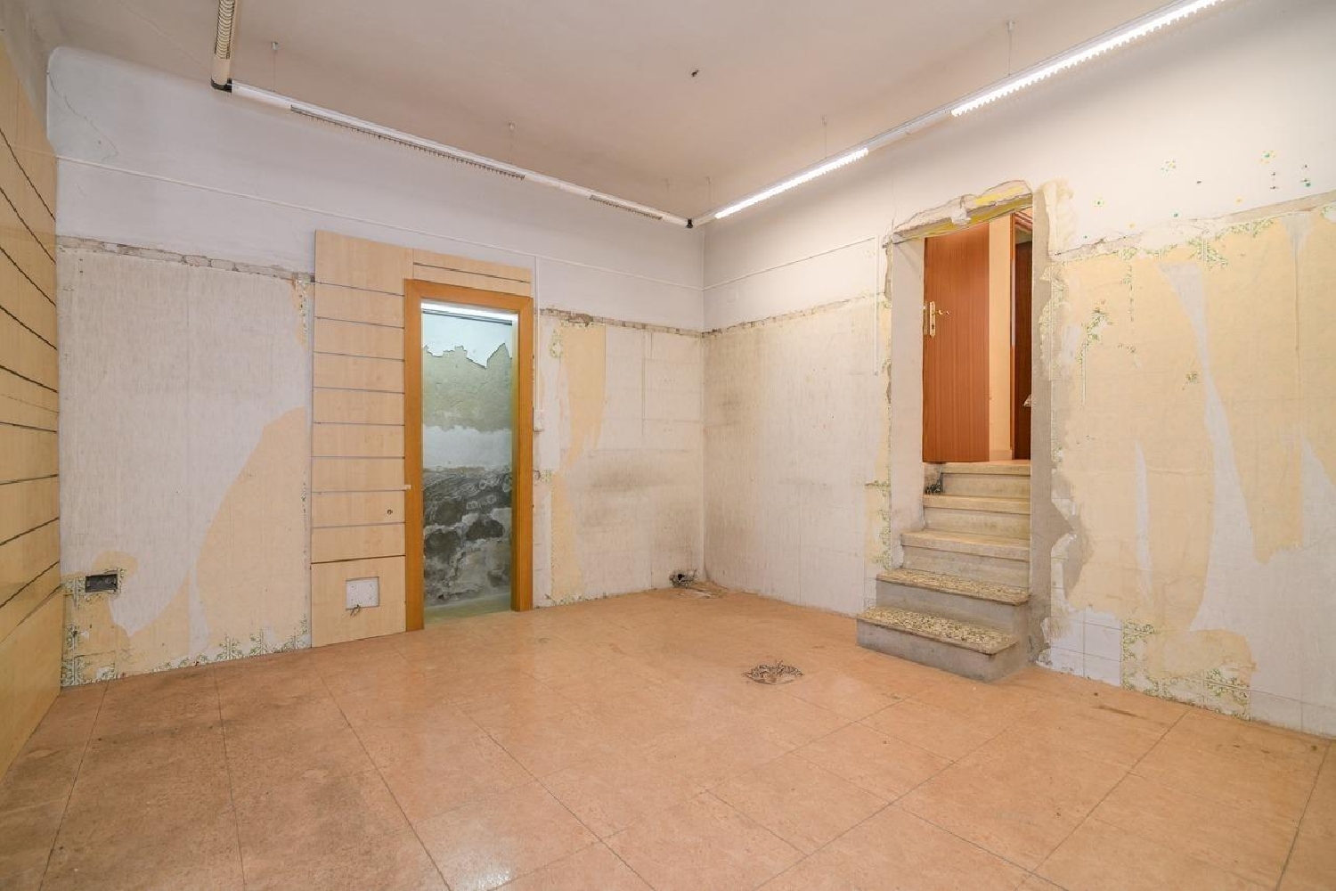  till salu lokal Manresa Bages 5