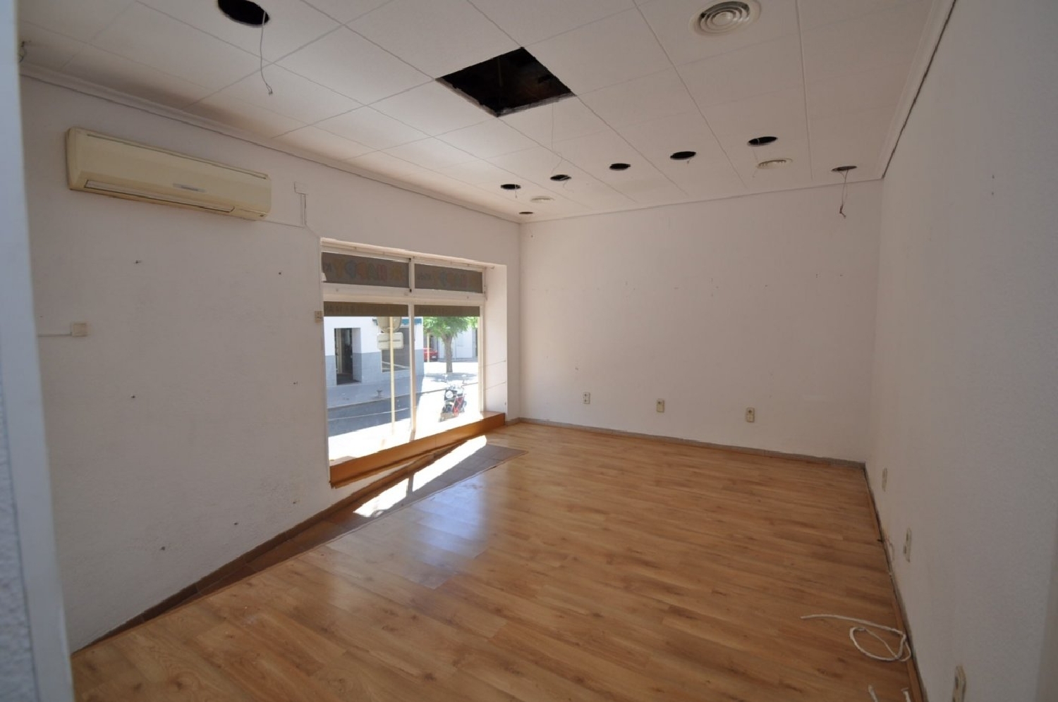  te koop bedrijfsruimte Sant Carles De La Ràpita Montsià 8