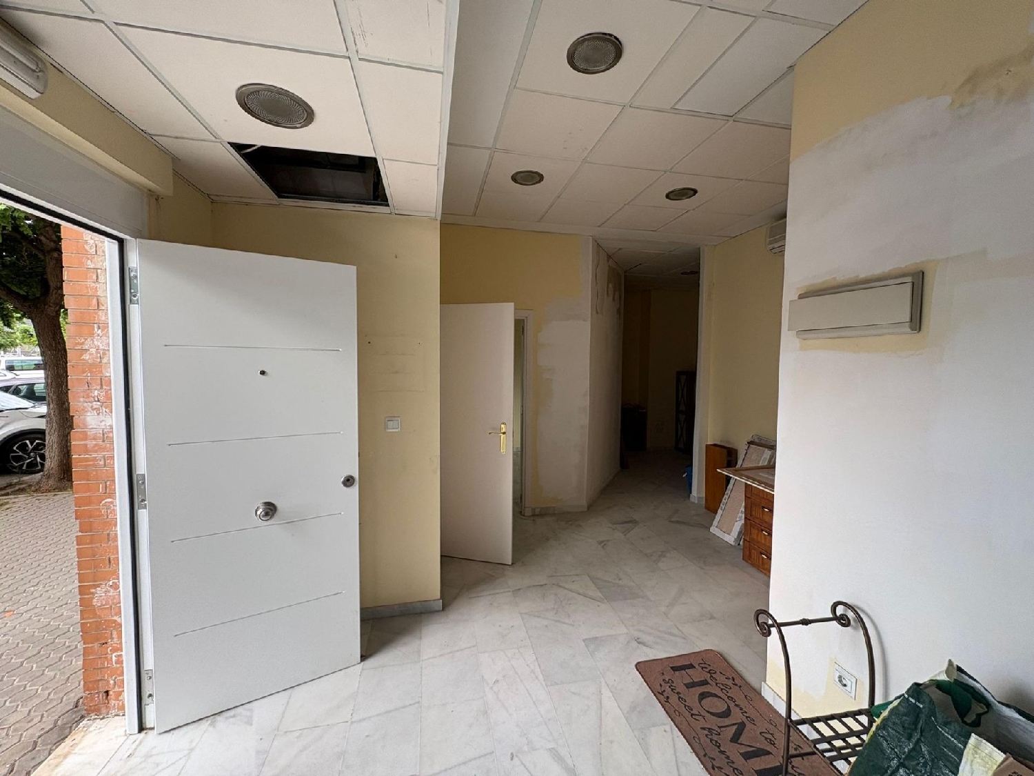 till salu lokal Sevilla La Nueva Sur 4